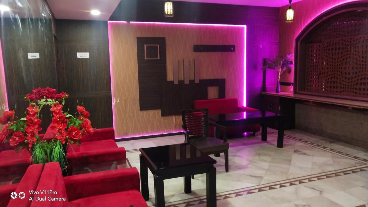 Rass Hotel Kānpur Exterior foto