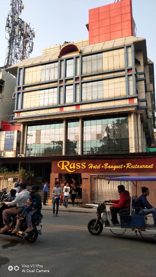 Rass Hotel Kānpur Exterior foto